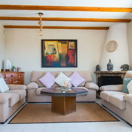 Abahana Villas Cristina 6 فيلة