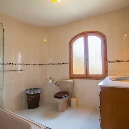 Abahana Villas Cristina 6 فيلة